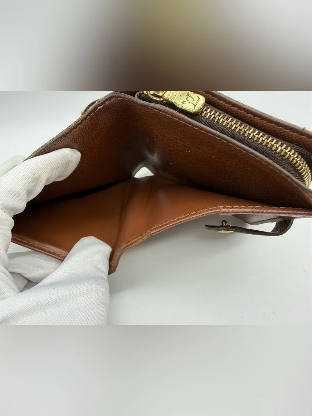 Louis Vuitton authentic or